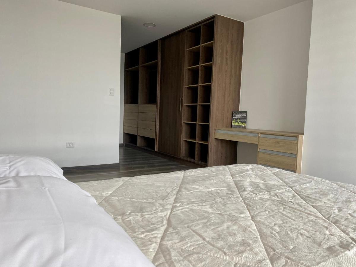 Apartamento En Zona Exclusiva De Cuenca Apartment ภายนอก รูปภาพ