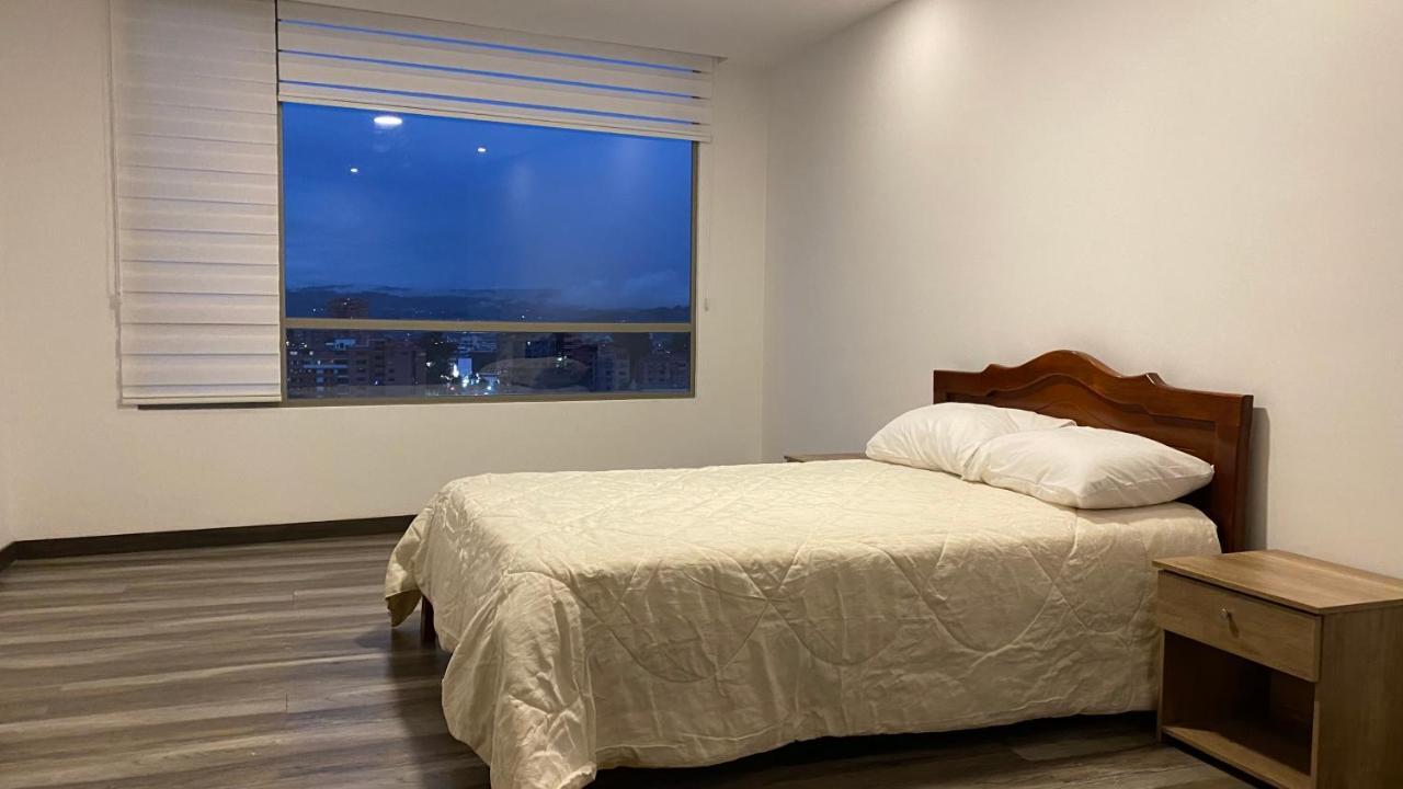 Apartamento En Zona Exclusiva De Cuenca Apartment ภายนอก รูปภาพ